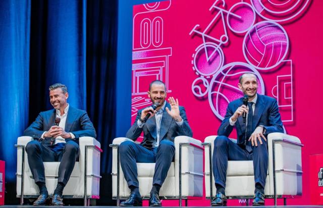 1729164253970056358.png 2.png